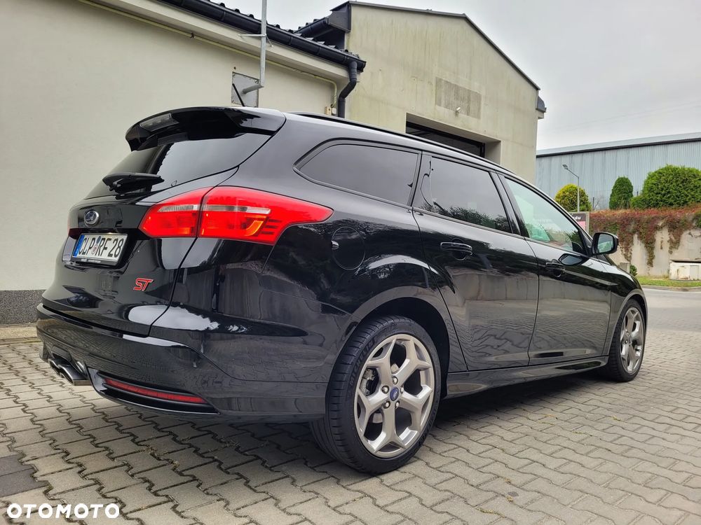 Ford Focus 2.0 TDCi ST mit Leder-Sport-Paket - 9