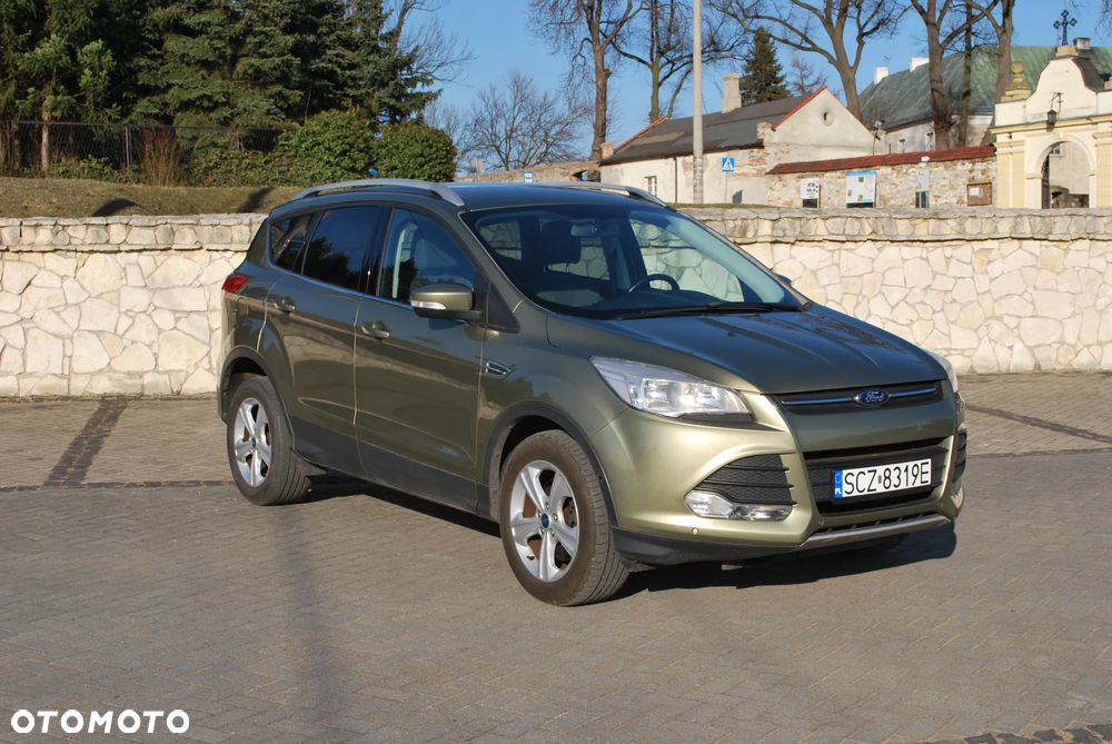 Ford Kuga 2.0 TDCi 2x4 Titanium - 31