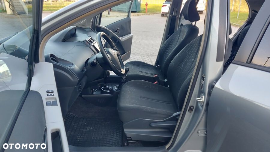 Toyota Yaris 1.33 VVT-i Cool - 16