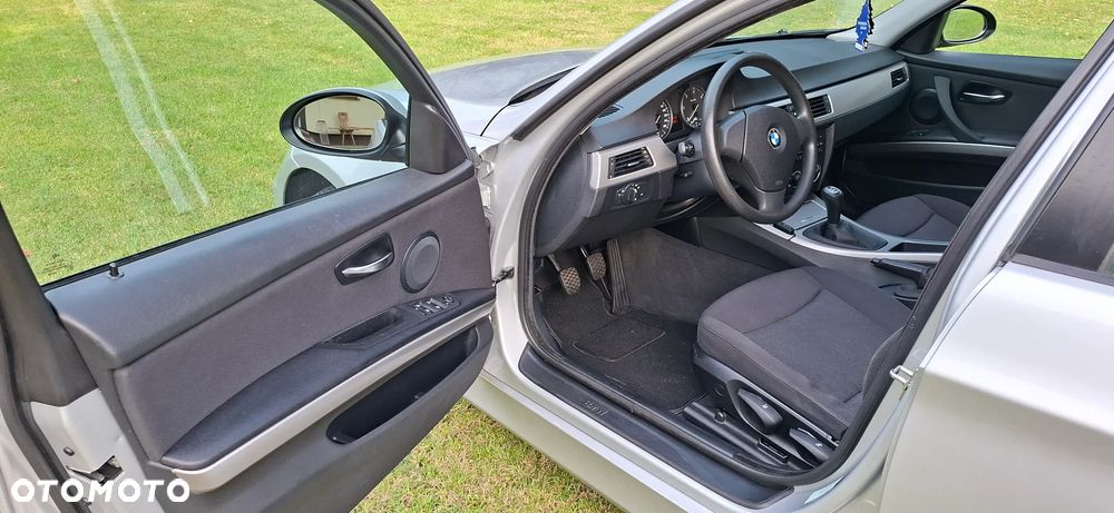 BMW Seria 3 - 10