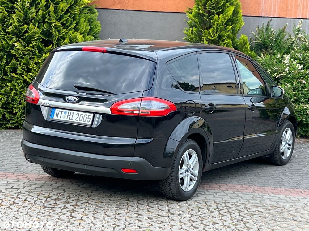 Ford S-Max 2.0 TDCi DPF Champions Edition - 12