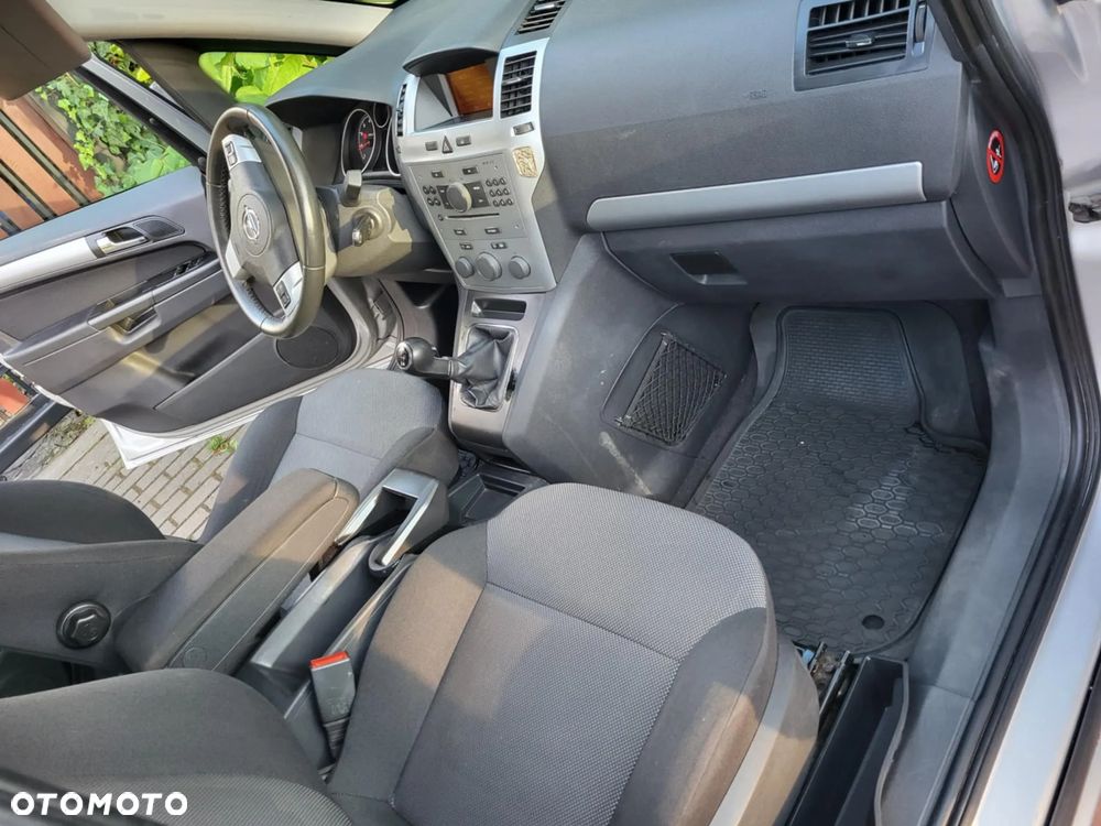 Opel Zafira 1.8 Active - 12