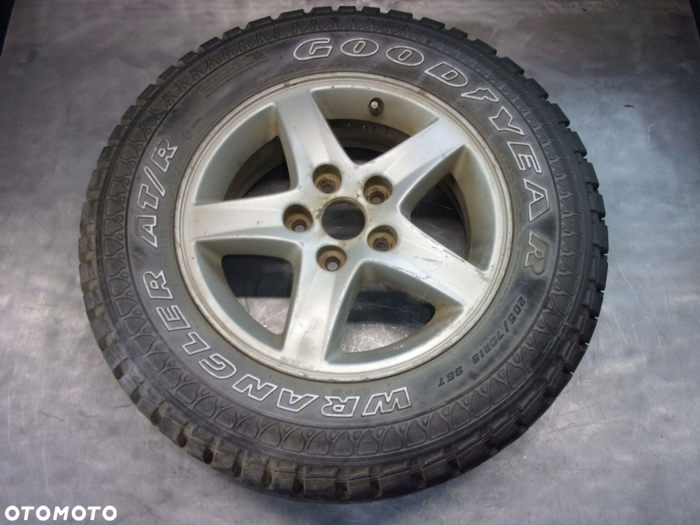 KOŁO ZAPASOWE GOODYEAR 205/70 R15 DAIHATSU TERIOS I - 1