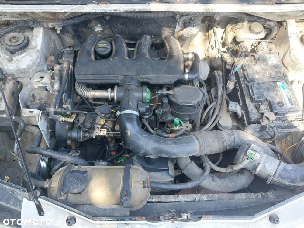 Citroen Berlingo Peugeot Partner I silnik 1.9 TD skrzynia biegów drzwi maska błotnik klapa EWPA szyba czołowa fotel belka felgi alternator maglownica lampa zderzak hak holowniczy relingi bagażnik dachowy klamka zacisk mcperson rozrusznik pompa wtryskowa paliwa antena zegary stacyjka lusterko prawy lewy prawe lewe CAŁY NA CZĘŚCI WSZYSTKIE CZĘŚCI - 13