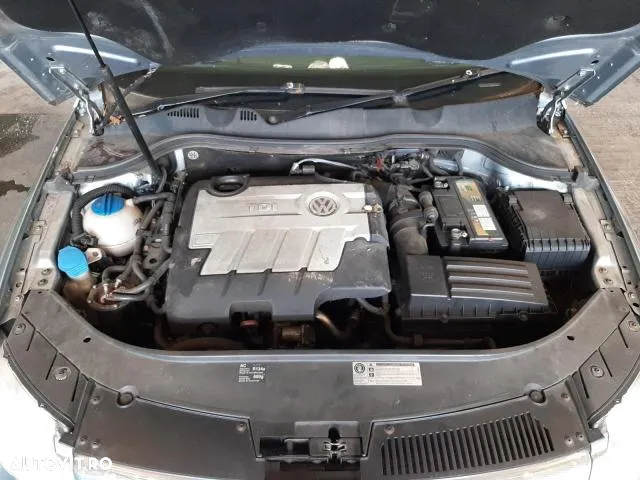 Dezmembrari / Dezmembrez Volkswagen Passat B6 2.0 CBAB cutie KNS culoare LB5M - 7