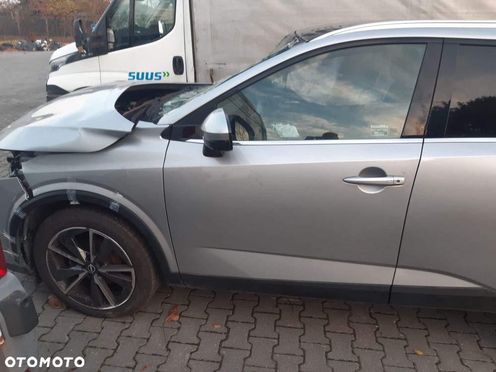 Nissan Qashqai 1.3 DIG-T MHEV N-Connecta Xtronic - 8