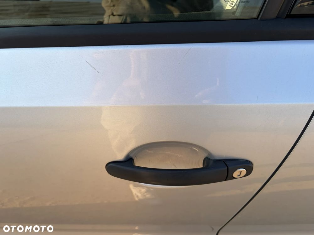 Volkswagen Polo 1.6 TDI DPF Comfortline - 11