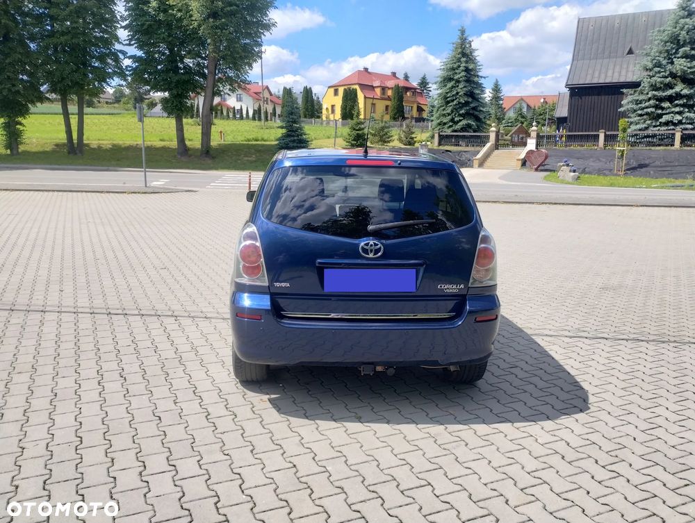 Toyota Corolla Verso 1.8 Premium + 7os - 13