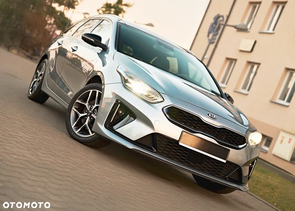 Kia Ceed 1.4 T-GDI DCT OPF GT Line - 2
