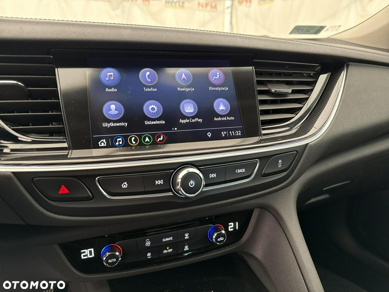 Opel Insignia - 26