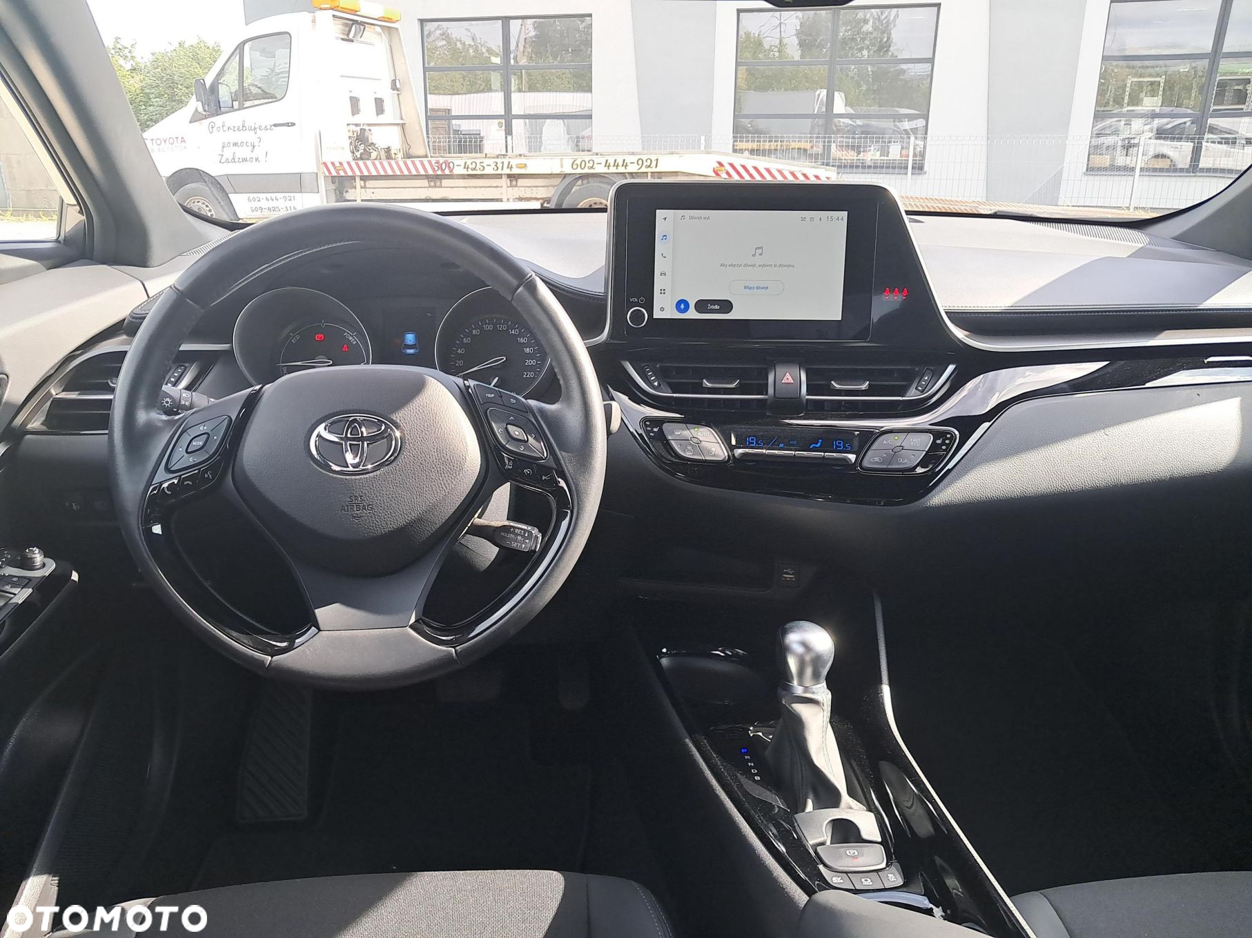 Toyota C-HR - 11