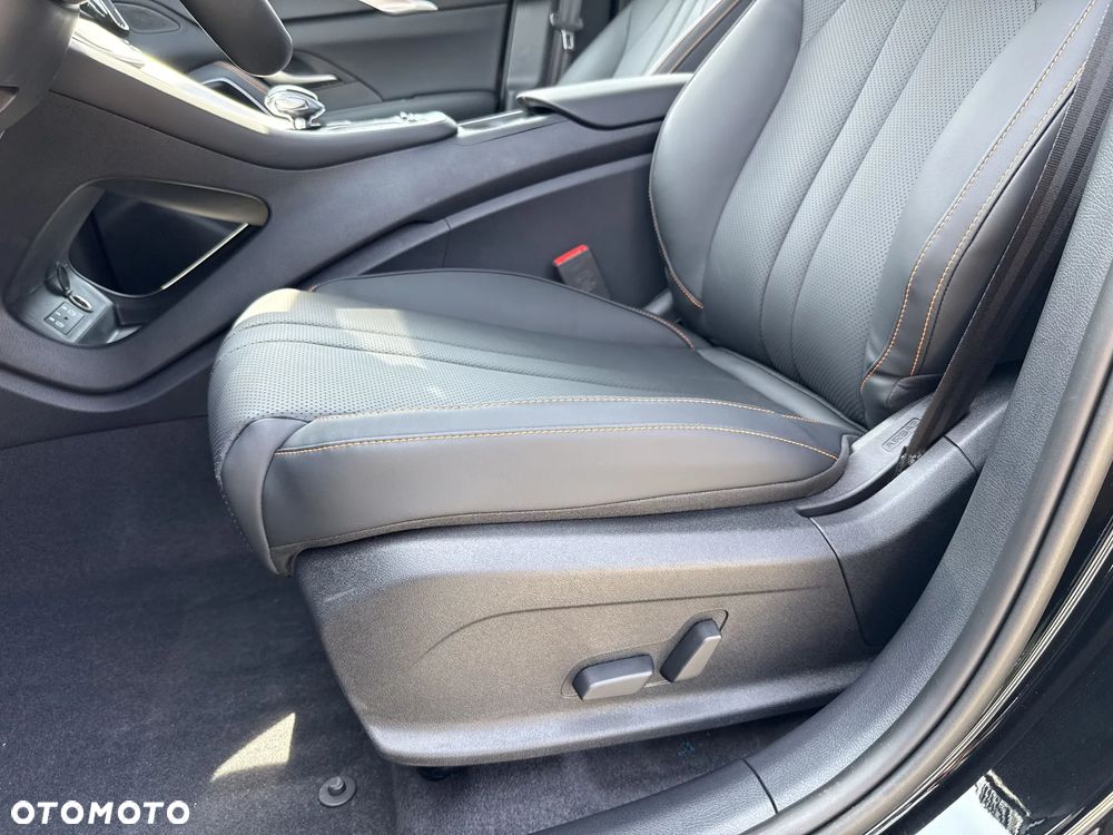 BYD Sealion 5 - 13