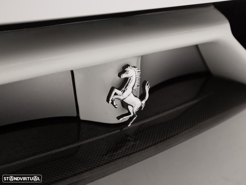 Ferrari 458 Speciale - 11