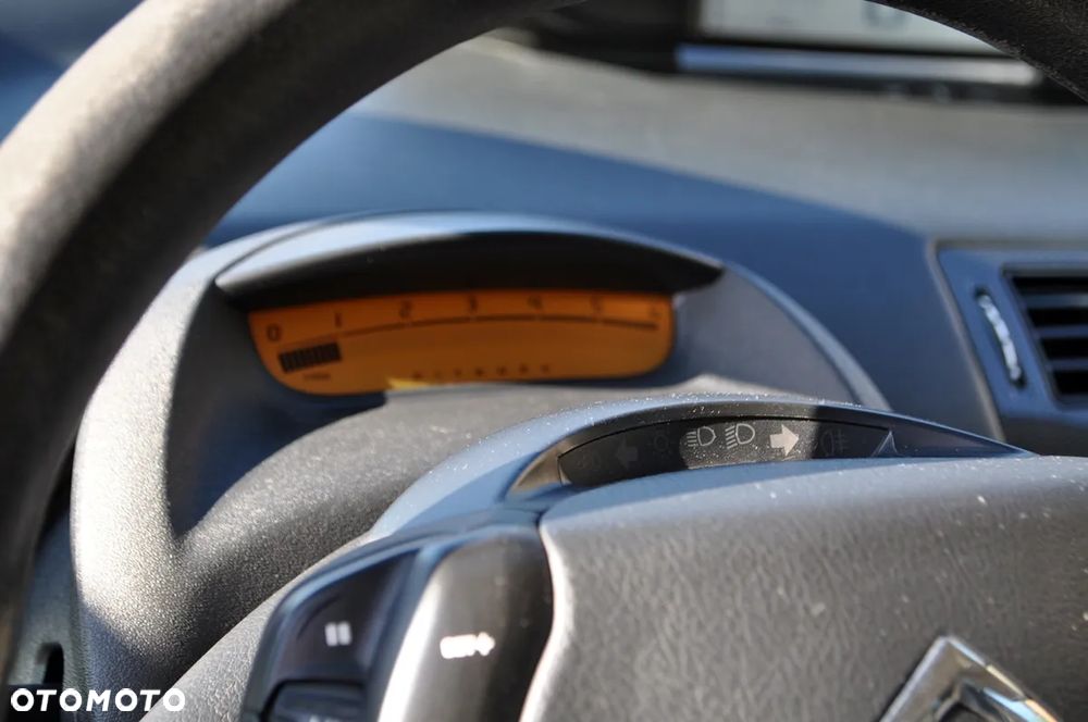 Citroën C4 1.6 HDi Impress - 19