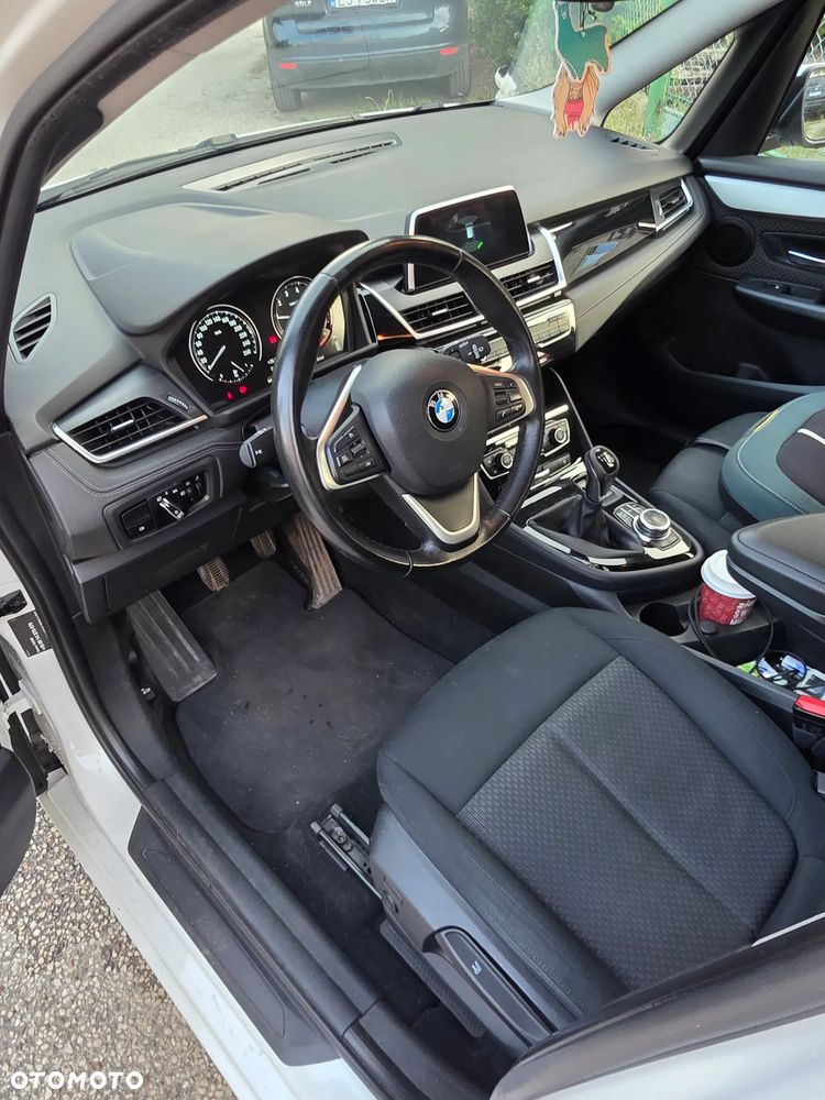 BMW Seria 2 216i - 9