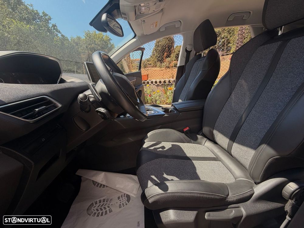 Peugeot 3008 1.2 PureTech Allure EAT6 - 29