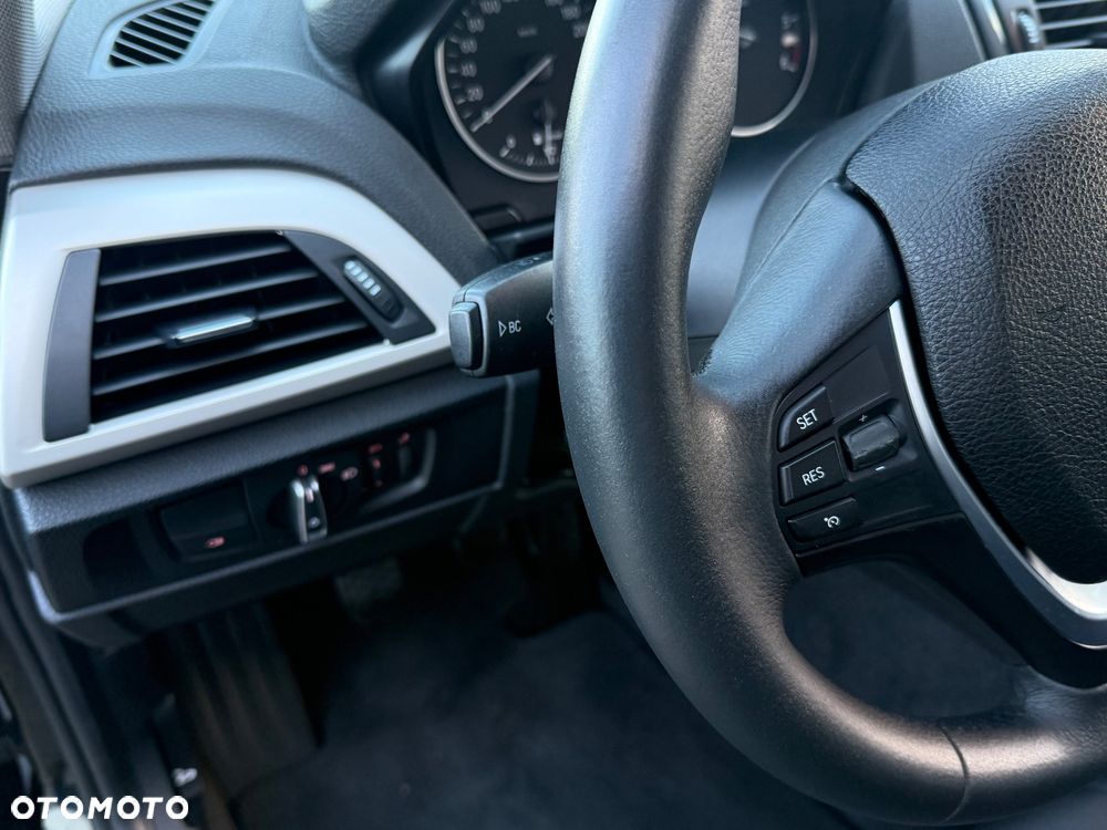 BMW Seria 1 118d - 21
