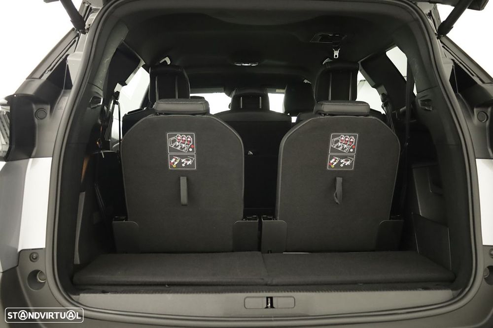 Peugeot 5008 1.2 PureTech Allure Pack EAT8 - 26