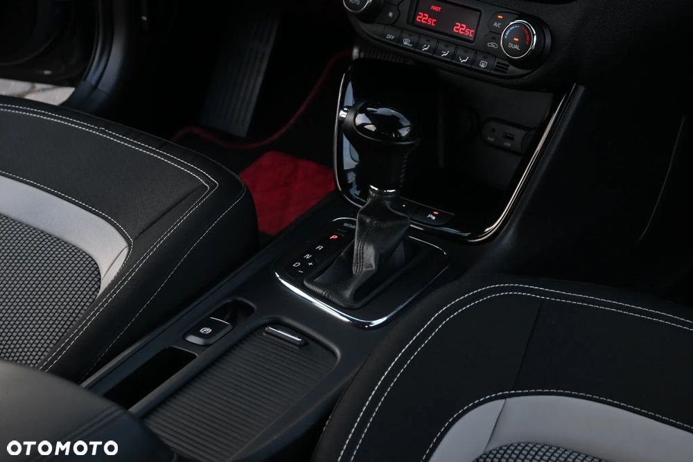 Kia Ceed 1.6 GDI DCT Platinum Edition - 30