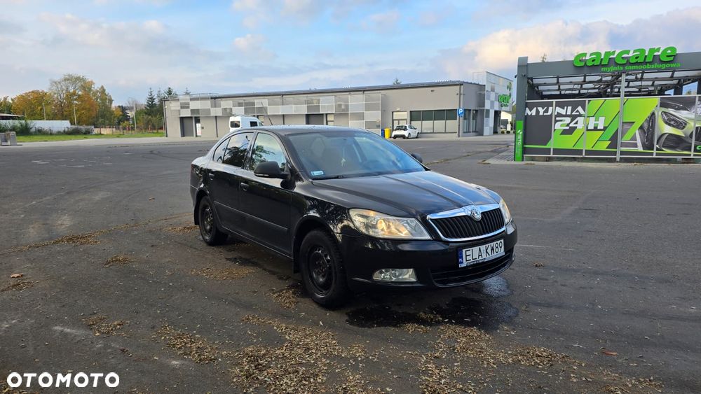 Skoda Octavia 2009 photo 2
