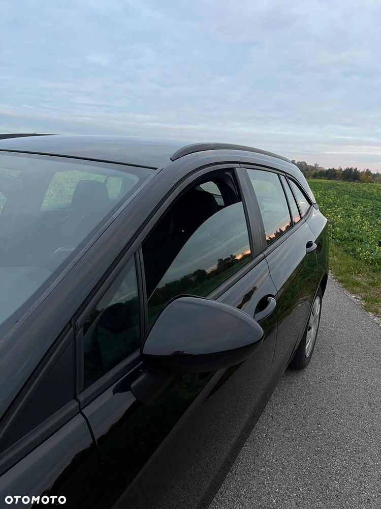 Opel Astra 2018 photo 4
