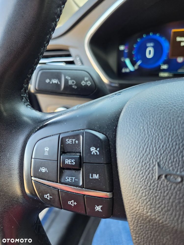 Ford Focus 1.5 EcoBoost Active X - 14