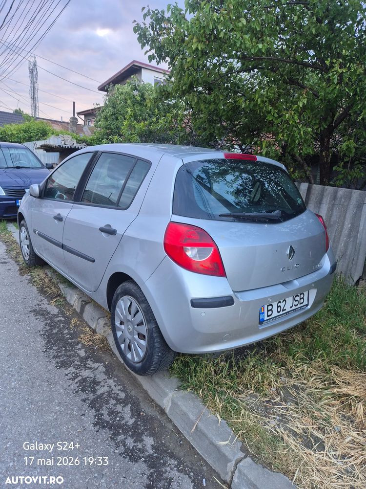 Renault Clio III 1.5 dCi Expression - 6