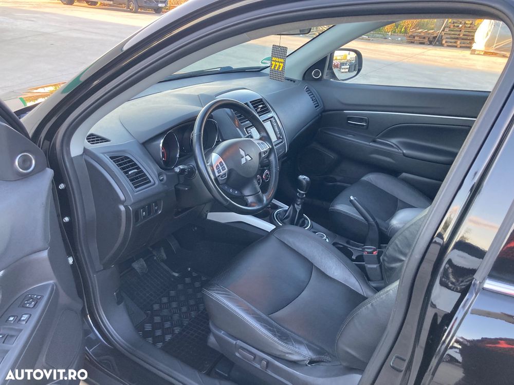 Mitsubishi ASX 1.8 DI-D 4WD Instyle - 23