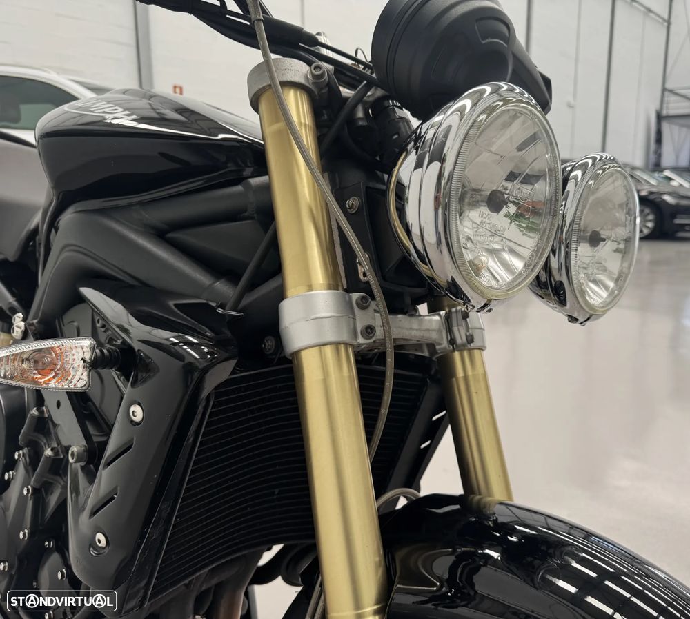 Triumph Street Triple 675 - 8