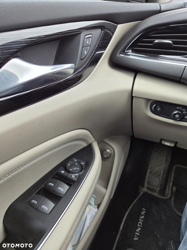 Opel Insignia 1.5 T Exclusive S&S - 8