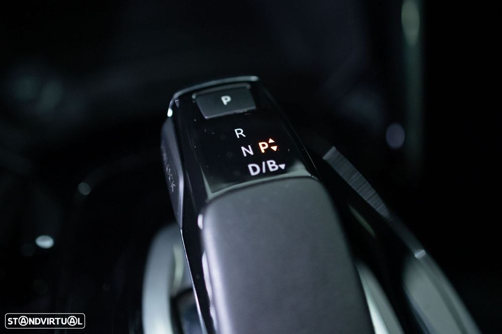 Peugeot e-2008 50 kWh Allure - 24