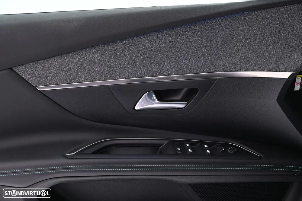 Peugeot 3008 1.2 PureTech Allure Pack EAT8 - 22