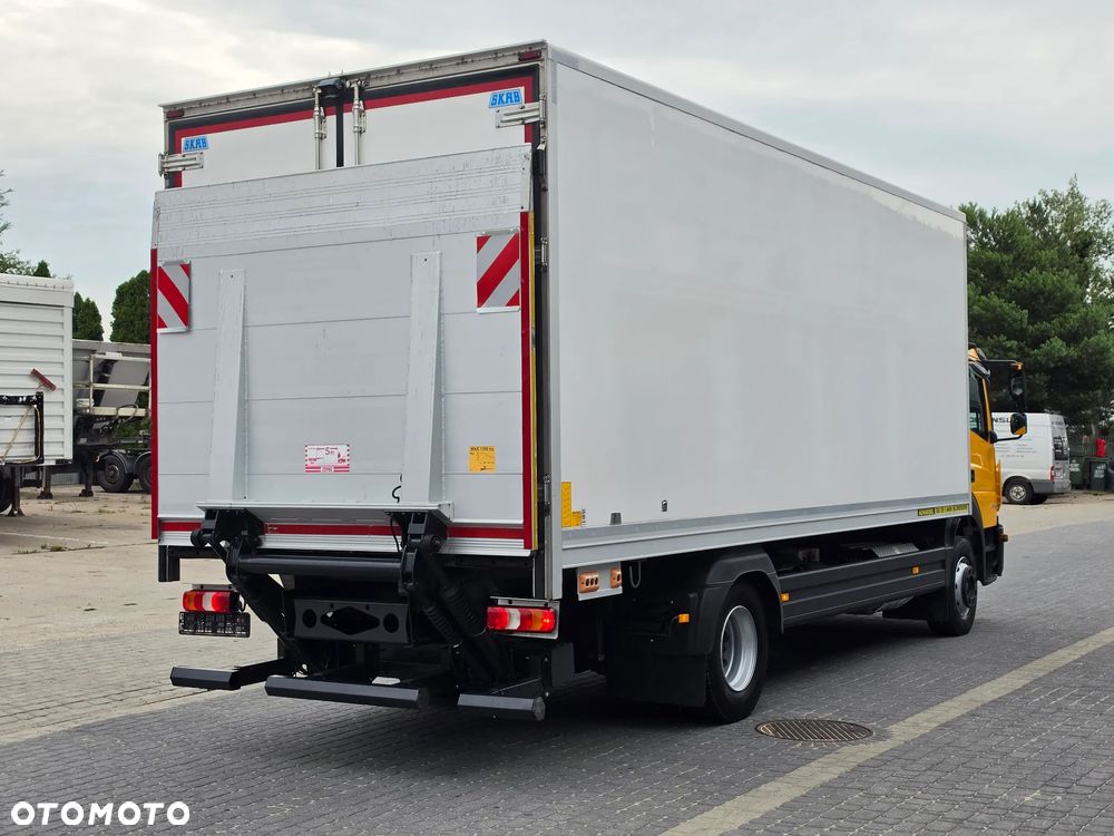 Mercedes-Benz Atego 1324 Chłodnia 6,40 m + Winda 1500 kg | 223 tys. km | zadbany  EURO 6 - 7
