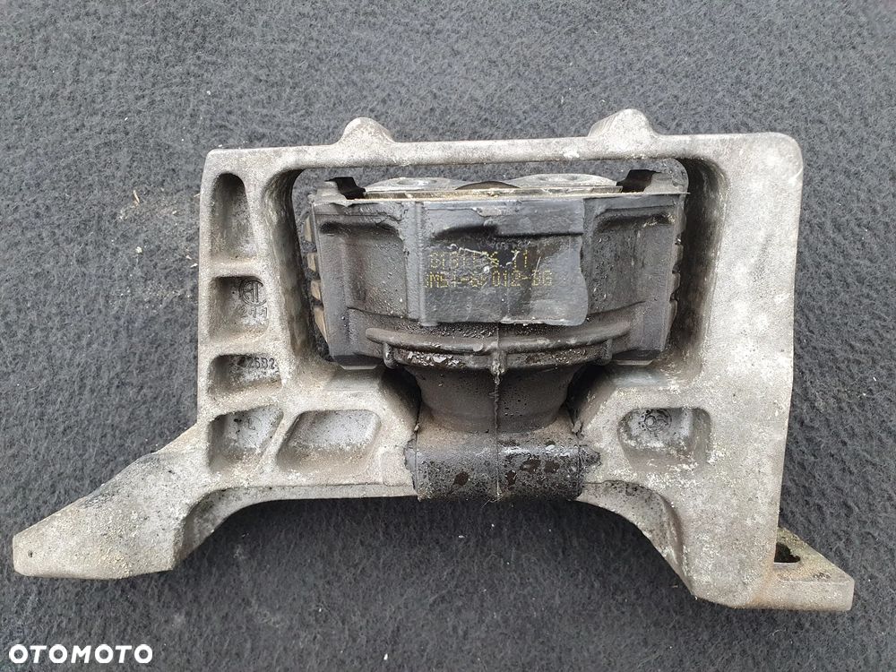 Ford Focus MK2 1.6 TDCI ŁAPA PODUSZKA SILNIKA - 2