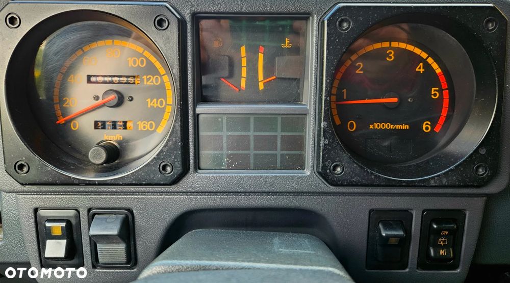 Mitsubishi Pajero 2.5 TDi - 21