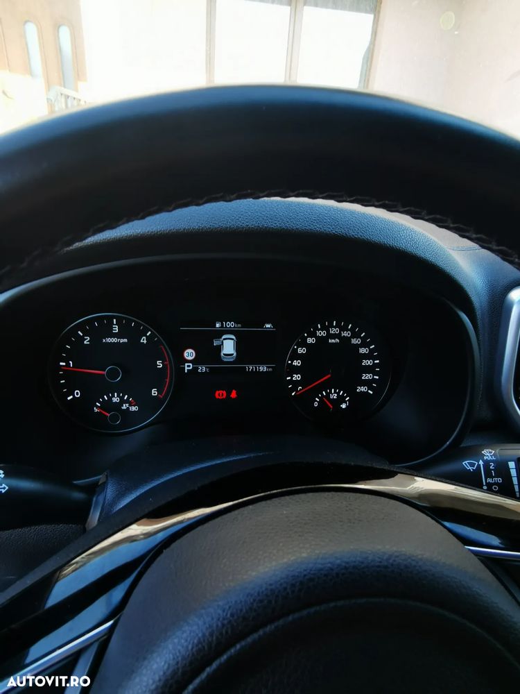 Kia Sportage - 8