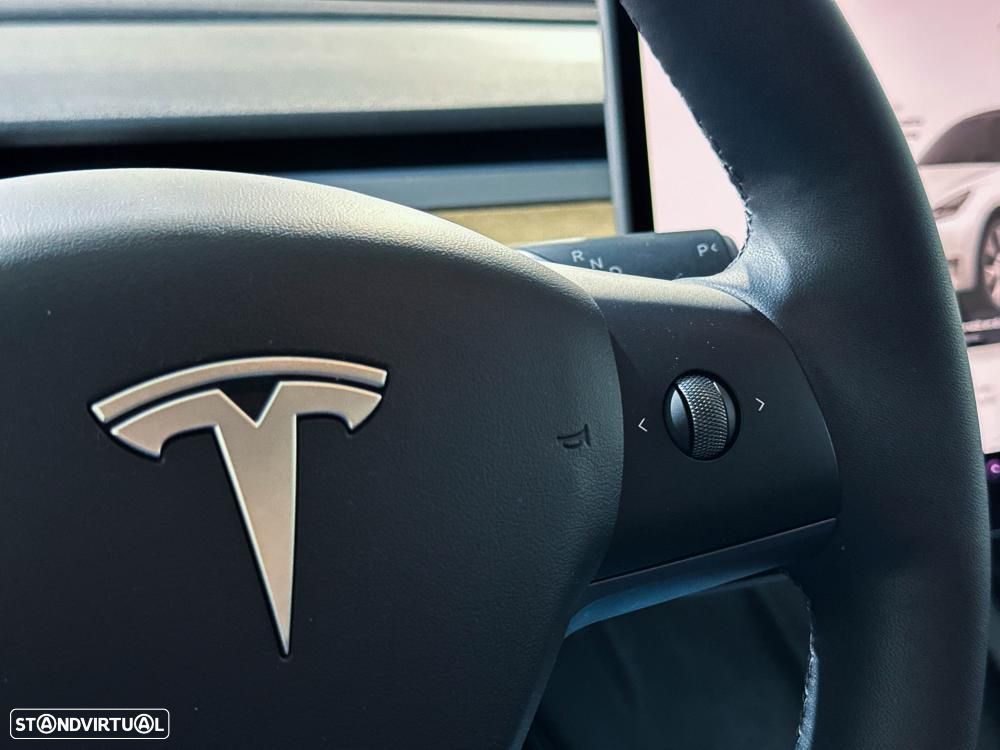Tesla Model Y Standard - 45