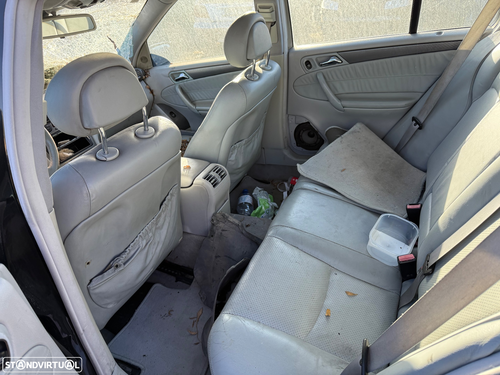 Mercedes Class C W203 de 2002 para peças - 6