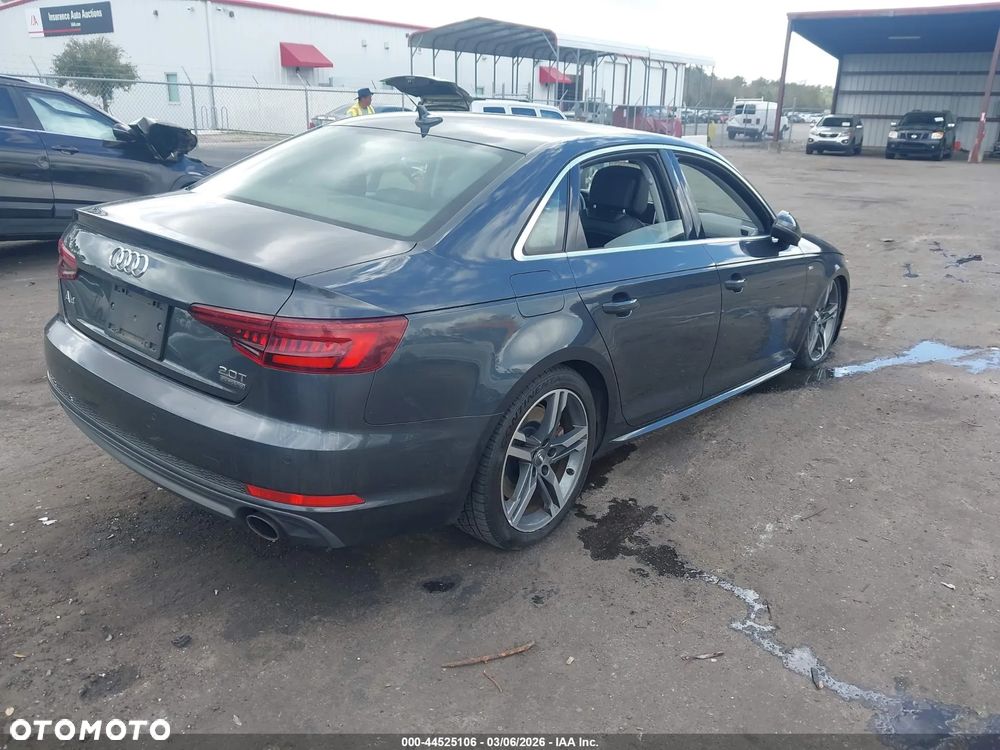 Audi A4 Limousine - 4