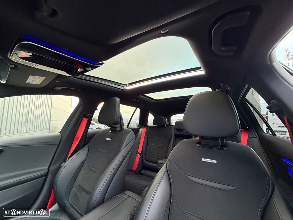 Mercedes-Benz C 63 AMG S E Performance 4Matic - 11