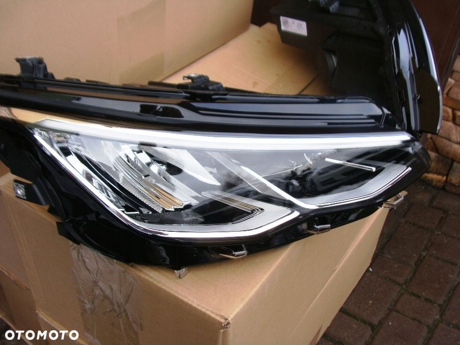 LAMPY PRZEDNIE ORYG.VW GOLF 8 LED EUROPA NÓWKA L+P - 2