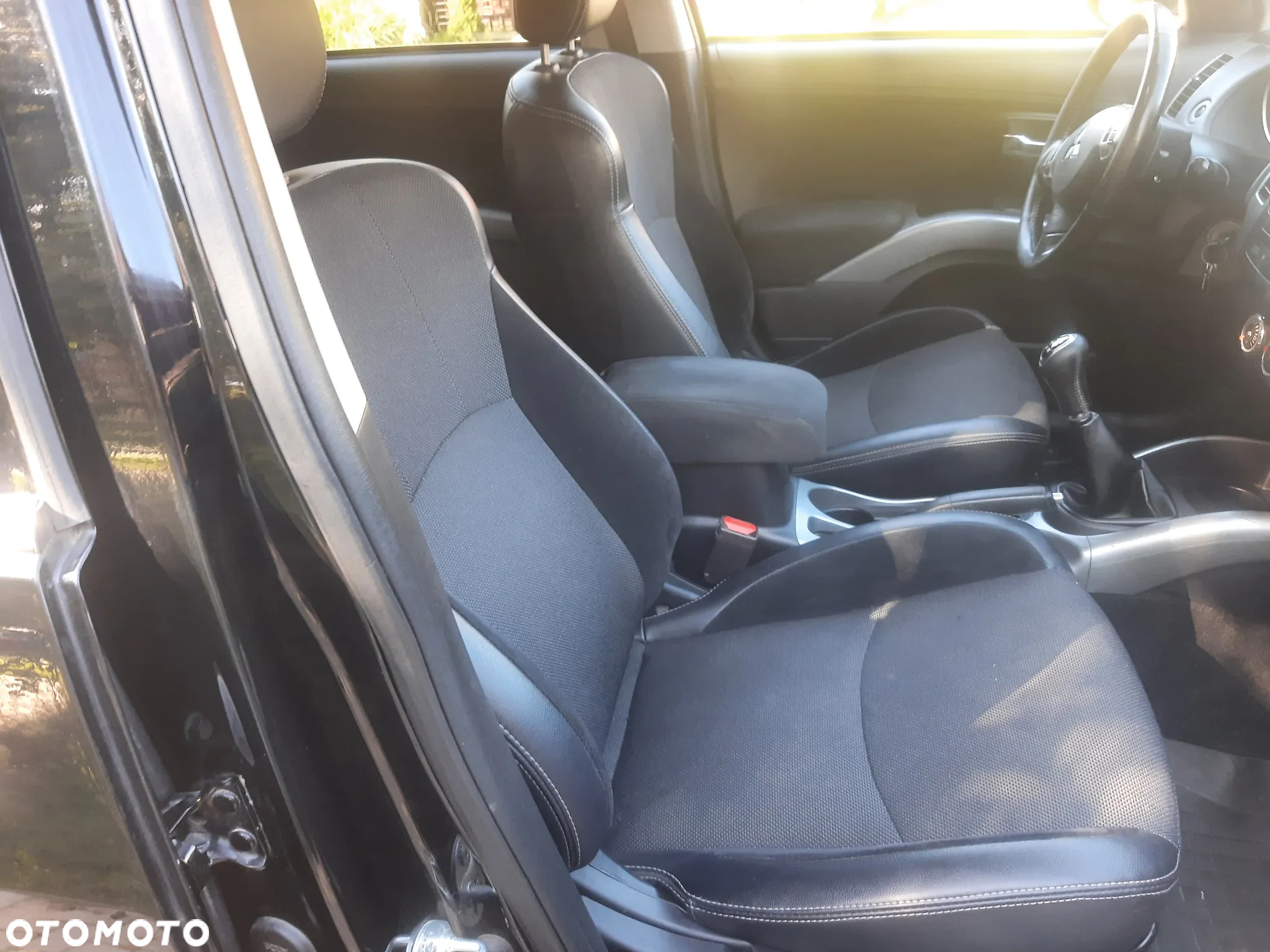 Mitsubishi Outlander - 20