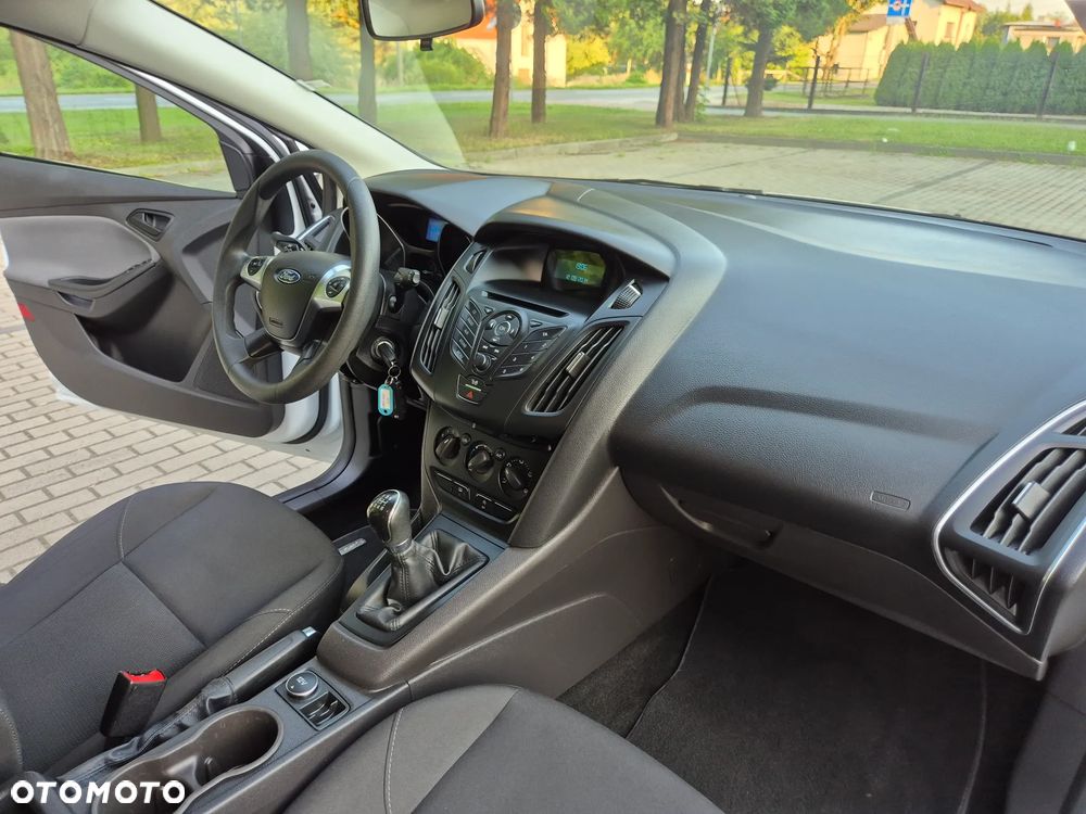 Ford Focus 1.0 EcoBoost Start-Stopp-System Ambiente - 29