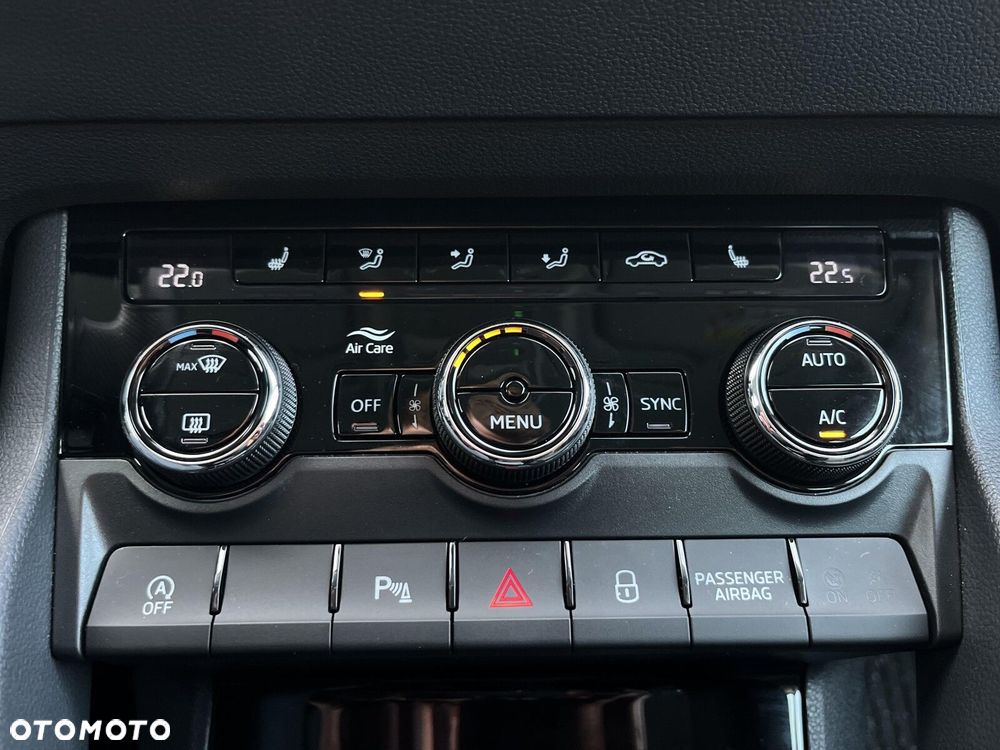 Skoda Karoq 1.5 TSI ACT Style DSG - 25