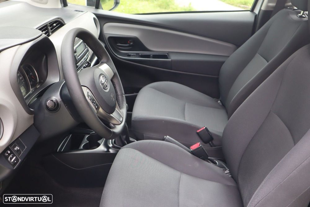 Toyota Yaris 1.4 D-4D AC - 9