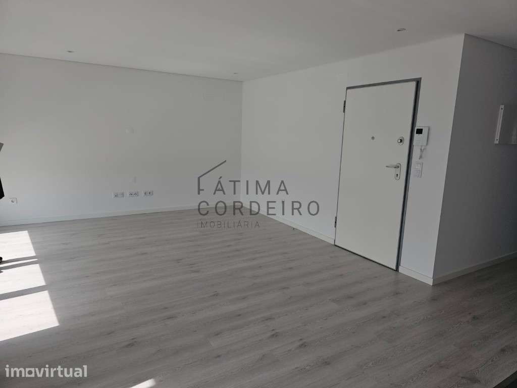 T2 Duplex em Construção | Zona Premium de Vale de Milhaços - Grande imagem: 4/13