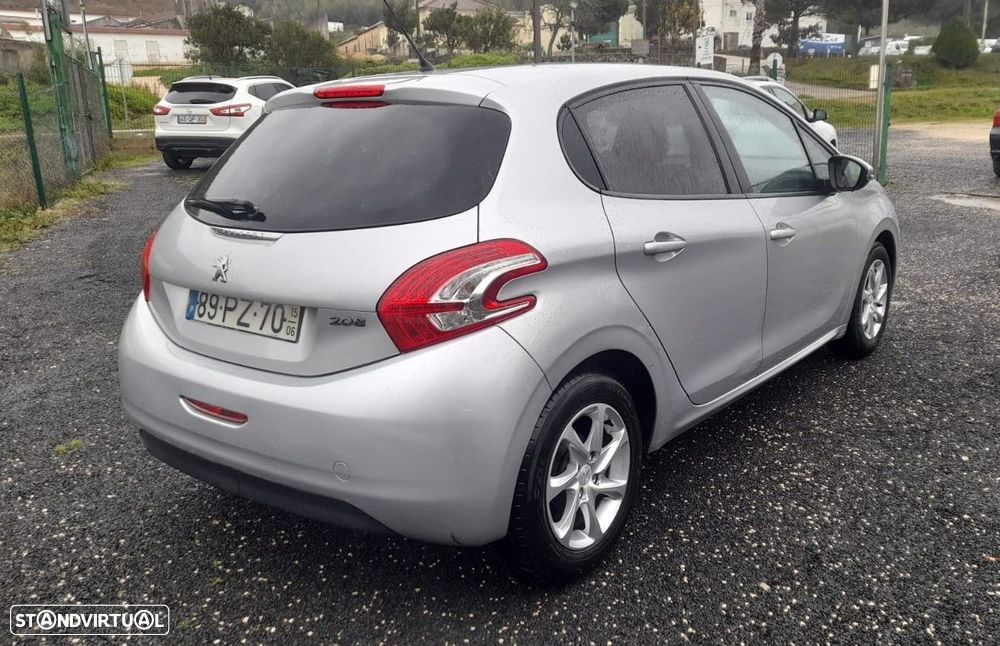 Peugeot 208 1.2 VTi Active - 6