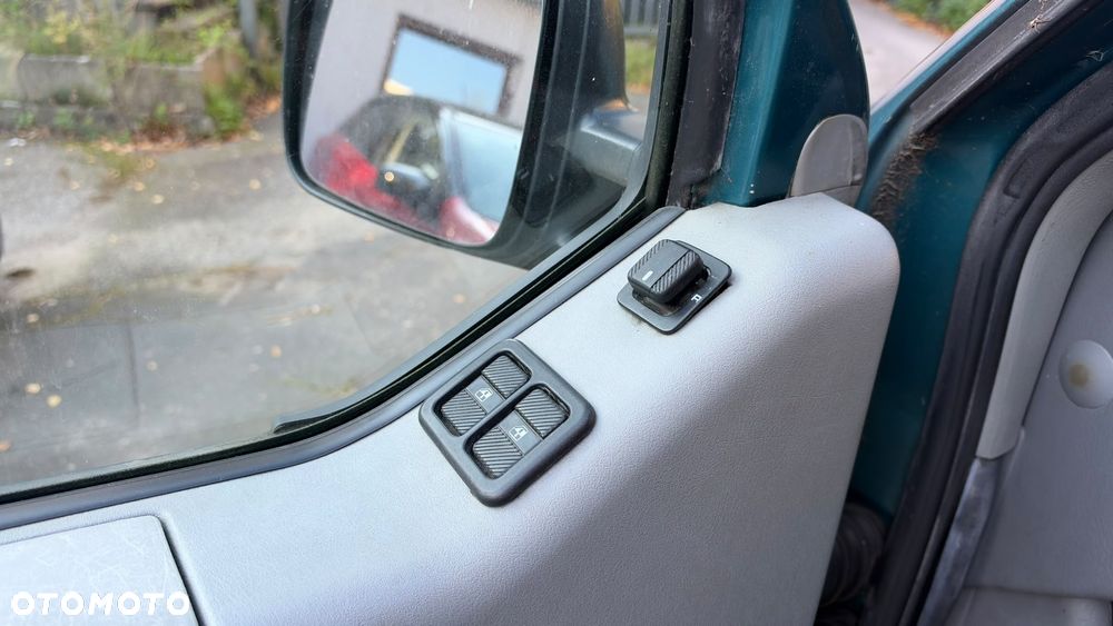 Volkswagen Multivan Standard - 14