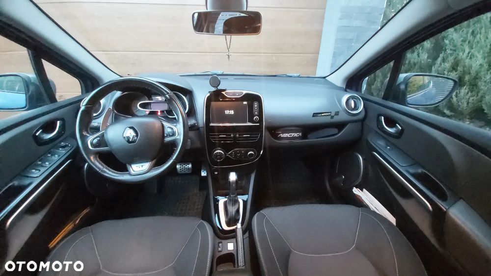 Renault Clio - 9