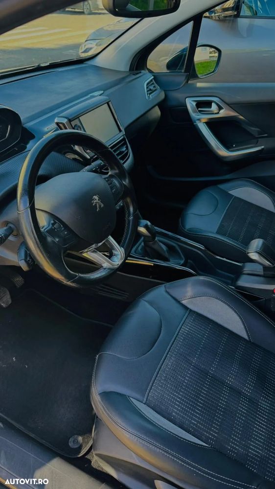 Peugeot 2008 BlueHDi 100 STOP & START Allure - 7